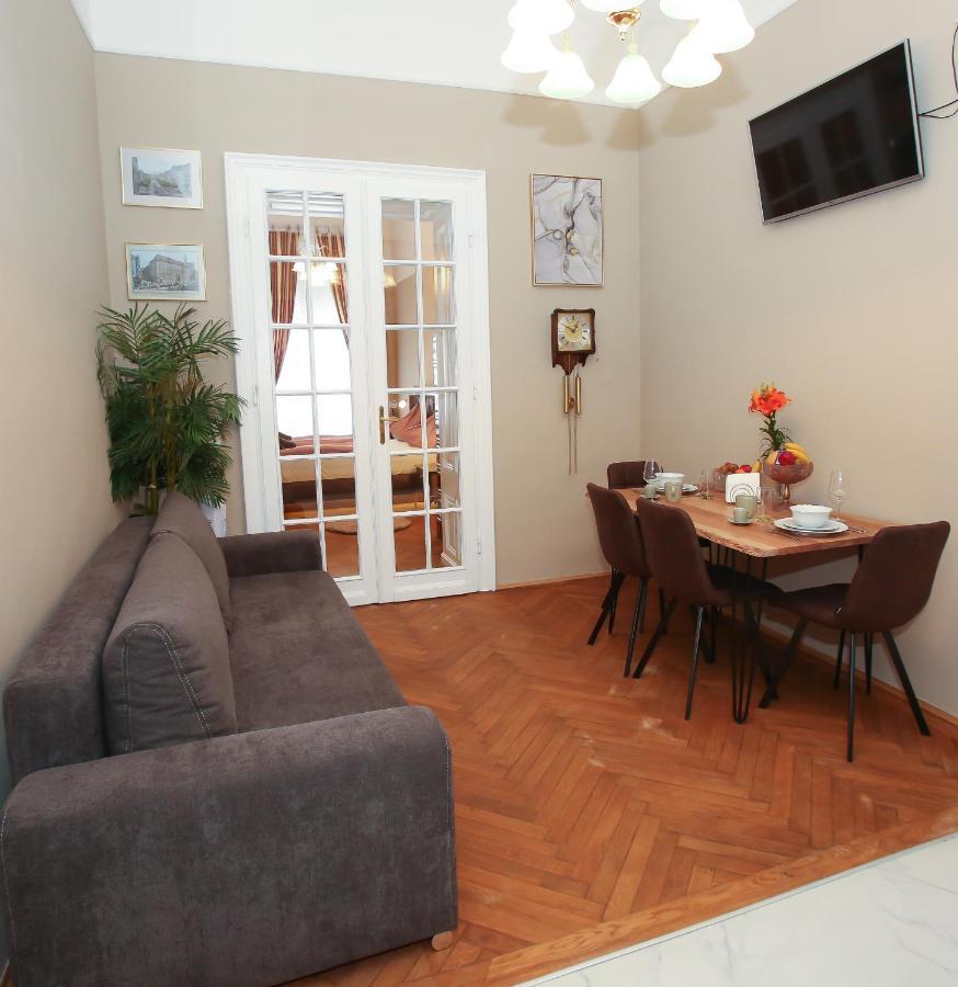 Opera Apartament *
